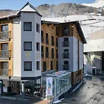 Glanz & Glory Hotel Hotel