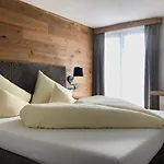 斯特凡酒店 4* 索尔登